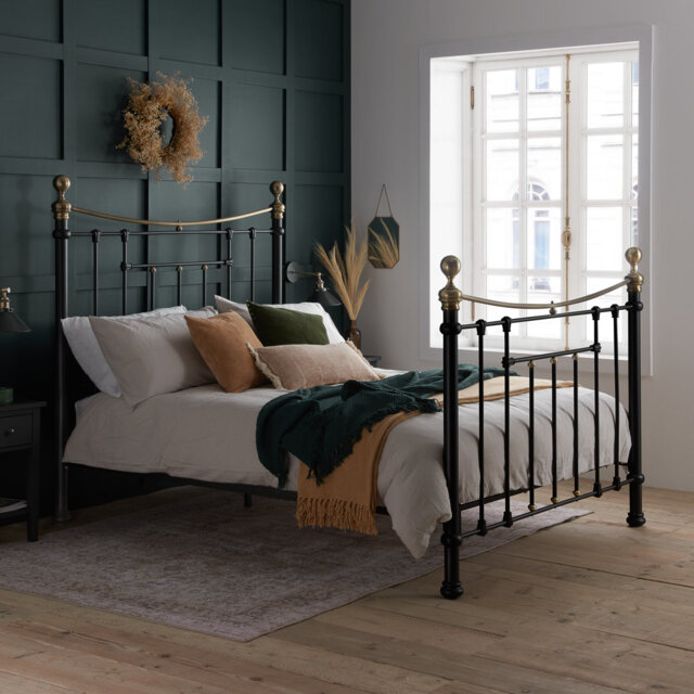 Friedensburg Bed