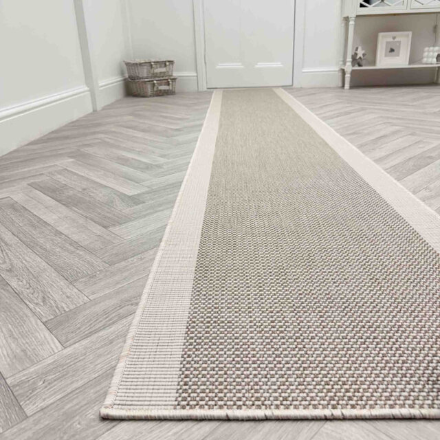 Vichy Beige Indoor/Outdoor Hallway Runner Rug – Durable, Reversible & Hardwearing Carpet for Home or Garden