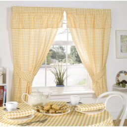 Molly Gingham Ruffled Kitchen Curtain