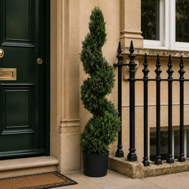 120cm Faux Plant in Pot Liner