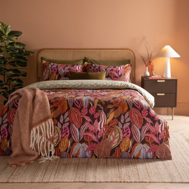 Utopia Polyester Floral Duvet Cover Set with Pillowcases Included