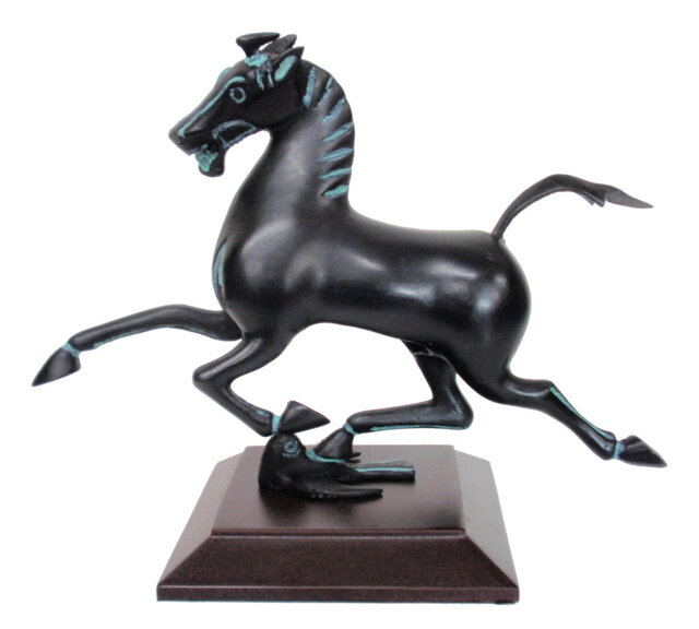 Bronze Figurine / Sculpture Decorative Object