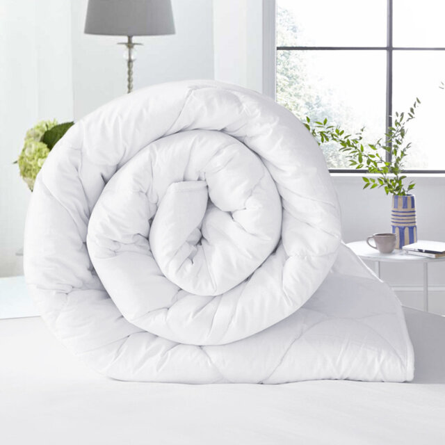 Summer Hollowfiber Lightweight Duvet