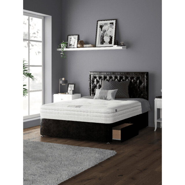 Fan Upholstered Bed