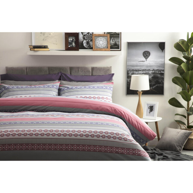 Geometric Shapes Duvet Cover Set with Pillowcases Included