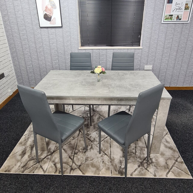 Schiavo 4 - Person Dining Set