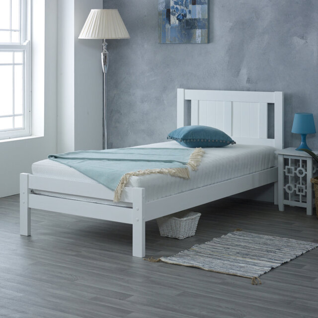 Nixon Bed