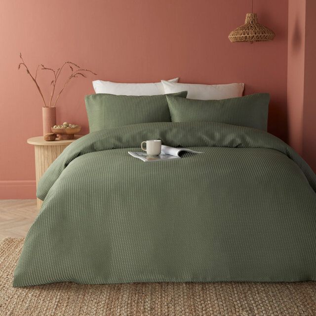 Lindly Polyester Solid Colour Duvet Cover Set with Pillowcases Included