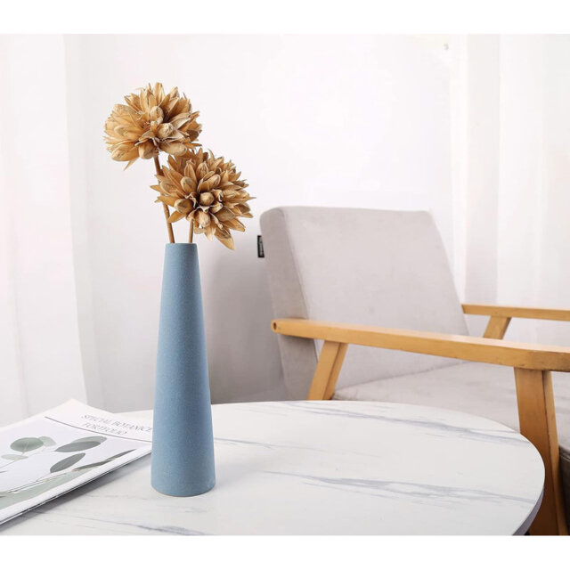 Frosted Ceramic Vase, Modern Minimalist Porcelain Vase for Living Room & Shelf Decor