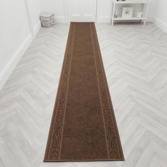 St Tropez Dark Brown Hallway Runner Rug – Hardwearing, Non-Slip & Durable Carpet for Hall, Kitchen & Corridor