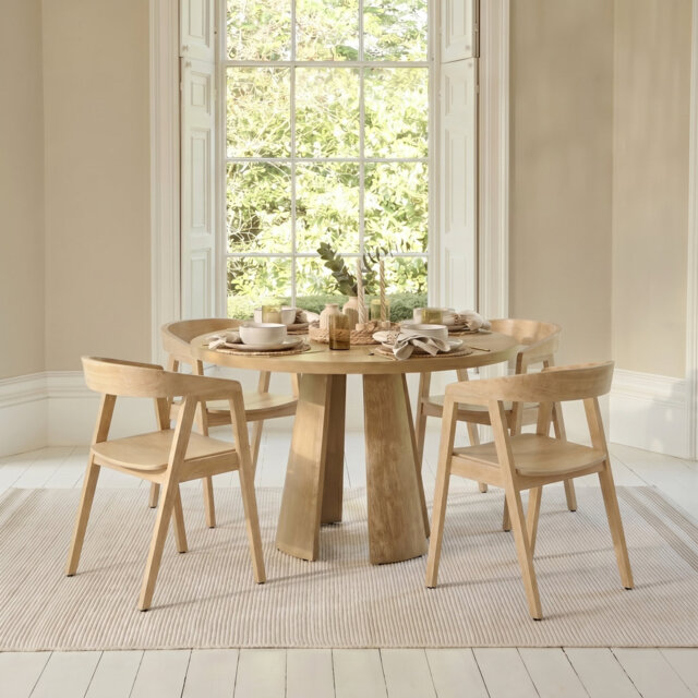 Farren Whitewash Oak Round Dining Table Set - 4 Seater - Ella Whitewash Oak Armchairs