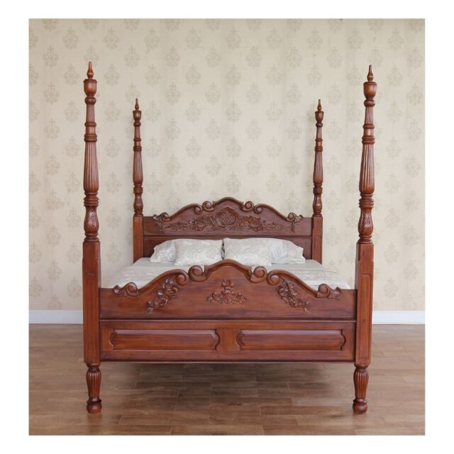 Four Poster Bed