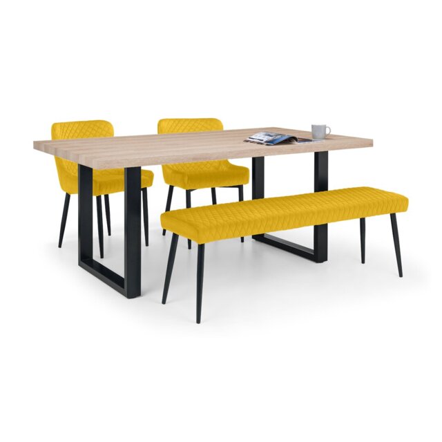 Wynnfield 4 - Person Dining Set