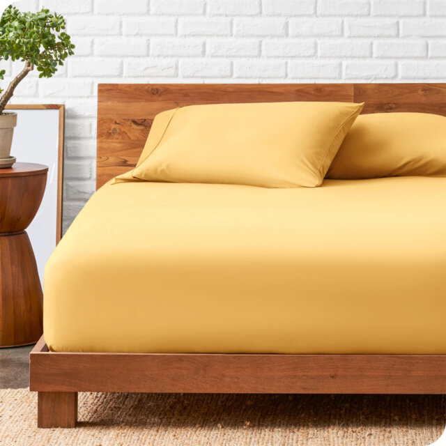 Deep Pocket Microfiber Brushed Fitted Sheet