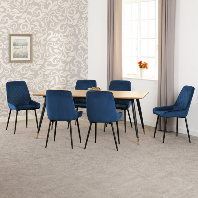 Aathyn 6 - Person Dining Set