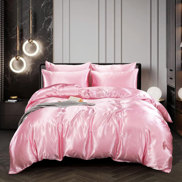 Polyester Solid Colour Duvet Cover Set with Pillowcases Included
