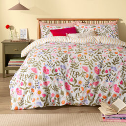 Summer Solstice Floral Duvet Cover Set with Pillowcases Included