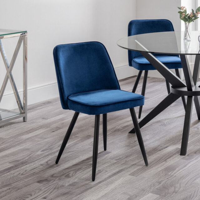 Iisakki 48cm H Velvet Upholstered Side Chair