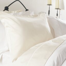 Plain Dye 400 TC Egyptian-Quality Cotton Oxford Pillowcase