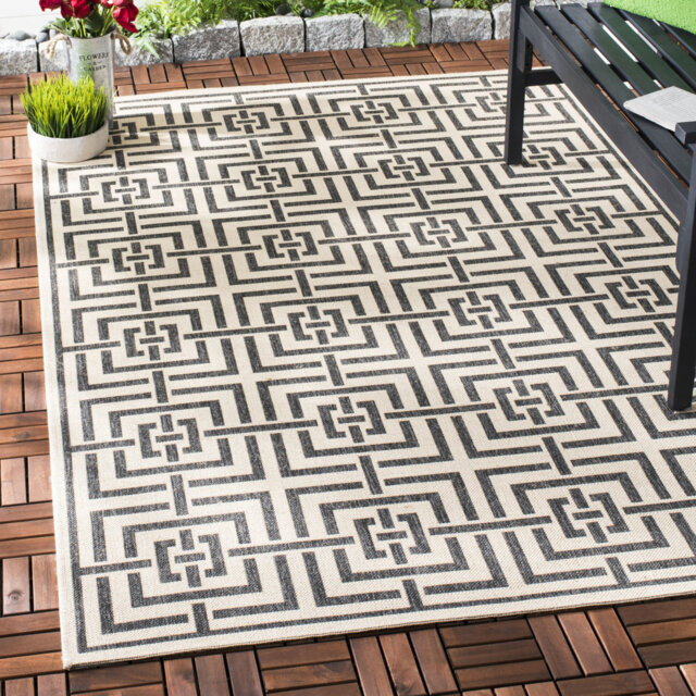 Dubay Looped Indoor/ Outdoor Cream/Black Rug