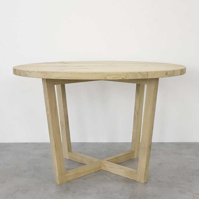 Shanay Oak Round Solid Wood Dining Table