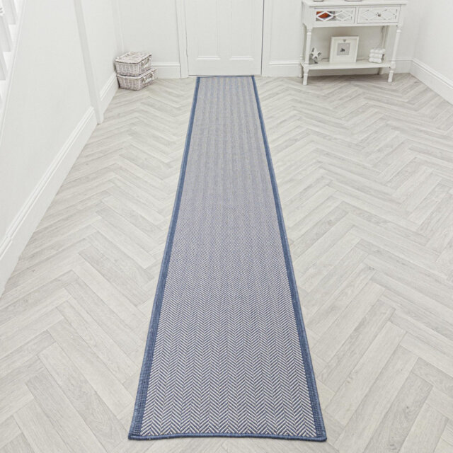 Illusion Blue Indoor/Outdoor Hallway Runner Rug – Durable, Reversible & Hardwearing Carpet for Home or Garden