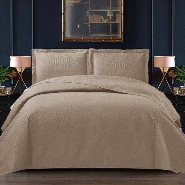 Polyester Floral Bedspread with Pillow Shams