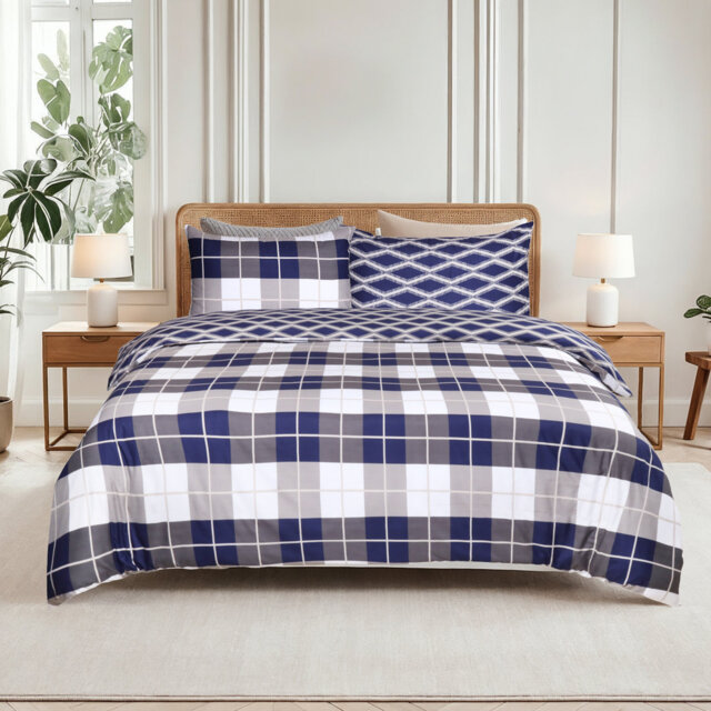 Dual Pattern Reversible Brushed Microfiber Printed Duvet Cover Set With Matching Pillow Covers
