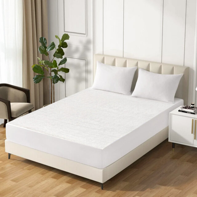 Akia Waterproof Fitted Mattress Protector Case Pack