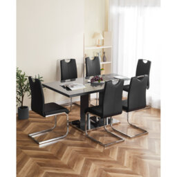 Arrowyn Dining Set