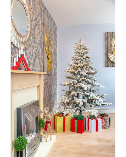 SHATCHI Christmas Tree Pre Lit Flocked Snow Covered Luxury Hinged Xmas Home Decor