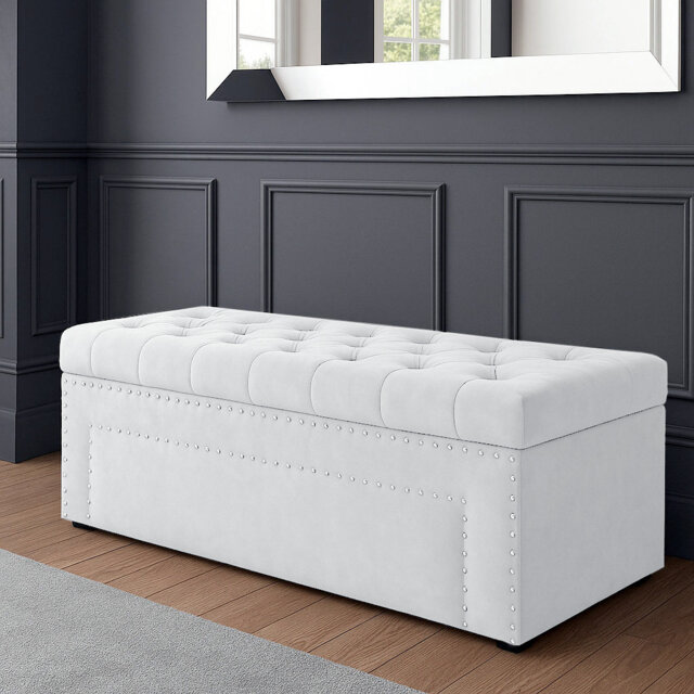 Duke Ottoman Storage Box - Chesterfield Upholstered Blanket Box - Plush Velvet Ottoman Bench with Storage