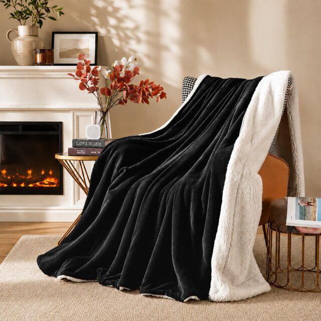 Reversible Sherpa Fleece Blanket - Ultra Soft Warm Throw for Sofa, Bed & Cosy Nights