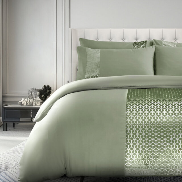 Polyester Geometric Duvet Cover Set with Pillowcases Included