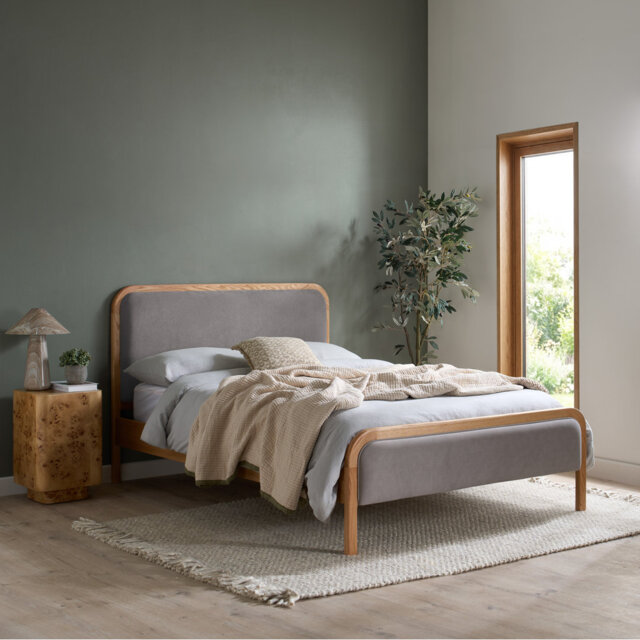 Amaya Bed Oak