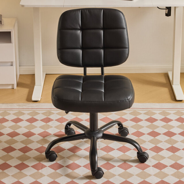 22.1 Inch Upholstered PU Lattice Swivel Office Chair