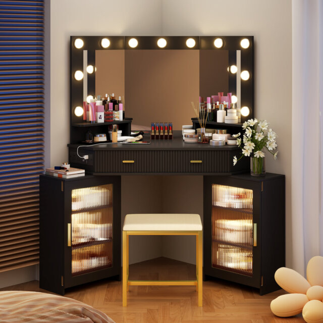 Dressing Table with Mirror