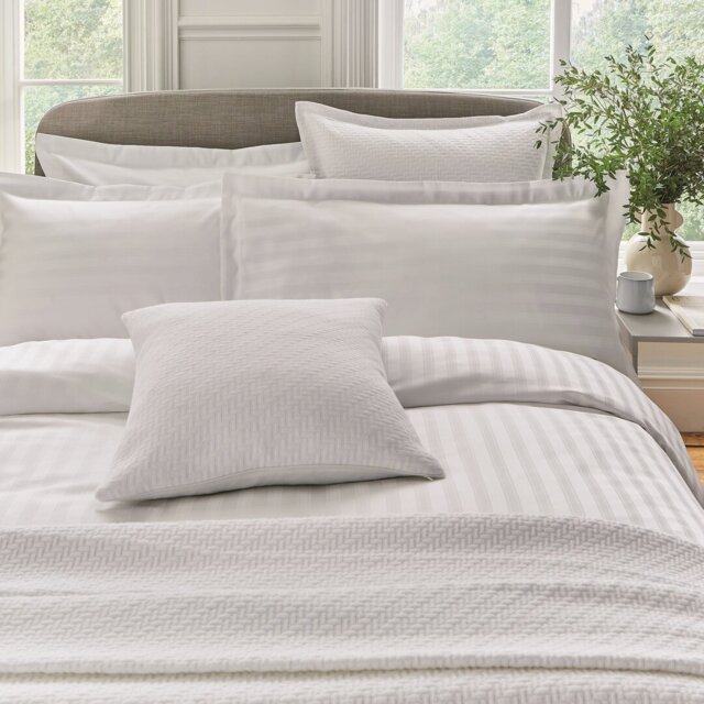 Adan 1000 TC Duvet Cover