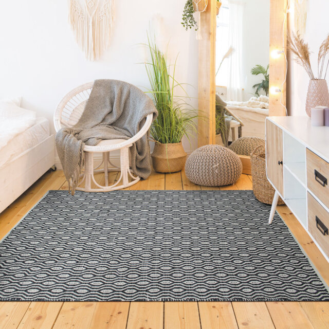 Tahani Extra Soft Flatweave Cotton White/Black Rug