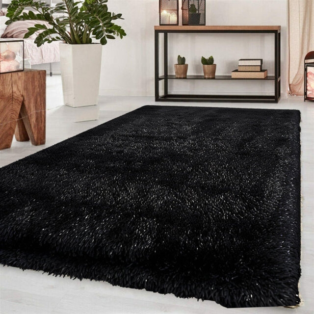 Prestonne Solid Colour Indoor / Outdoor Area Rug