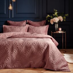Polyester Floral Duvet Cover Set with Pillowcases Included