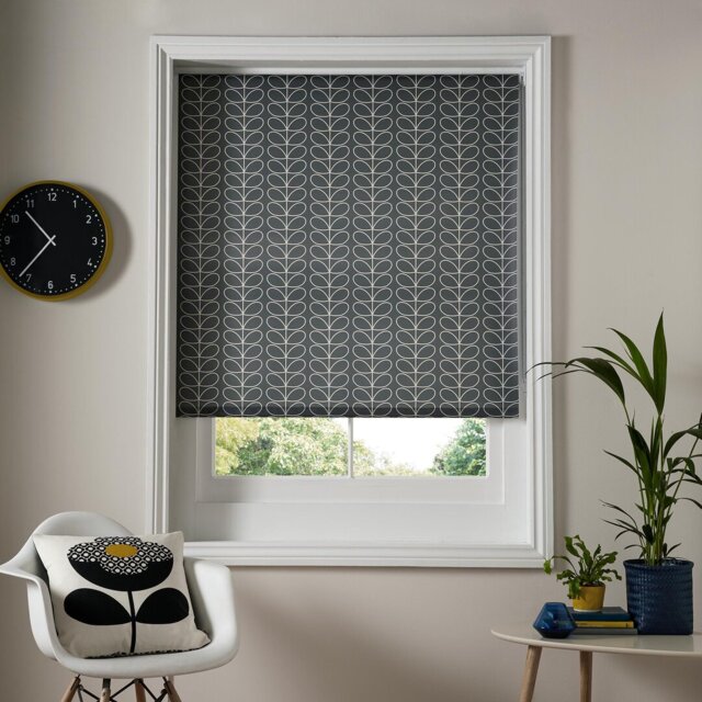 Linear Stem Room Roller Blind