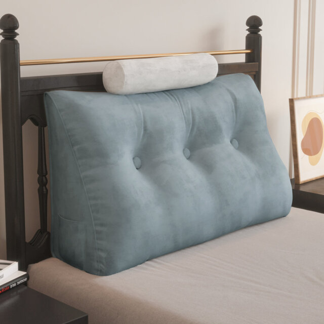 Free Form and Triangular Backrest Cushion