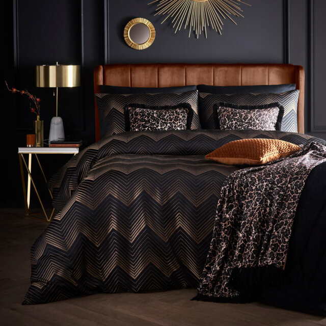 Laurence Llewelyn-Bowen Cocktail Duvet Cover Set Black