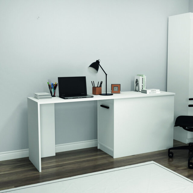Jamiya Computer Desk