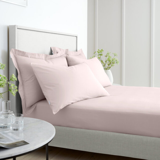 200 Thread Count 100% Cotton Extra Deep Fitted Sheet