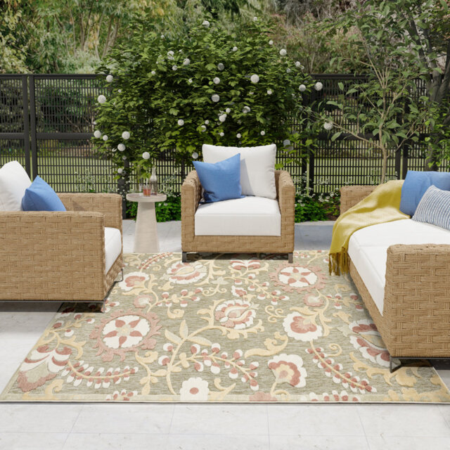 Anathea Floral Indoor / Outdoor Area Rug