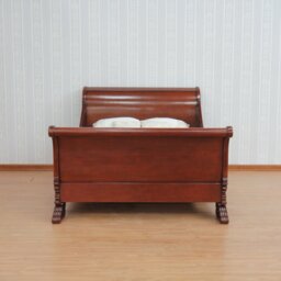 Sleigh Bed