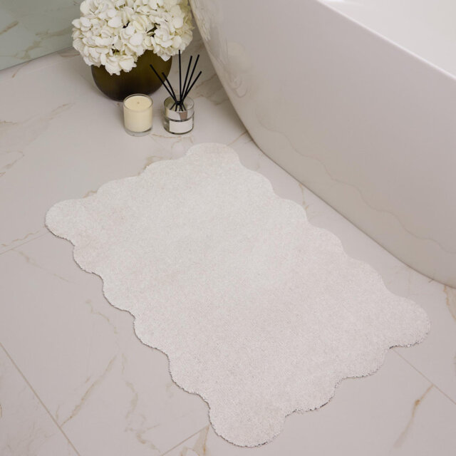 My Mat Soft Bathroom Scallop bath mat