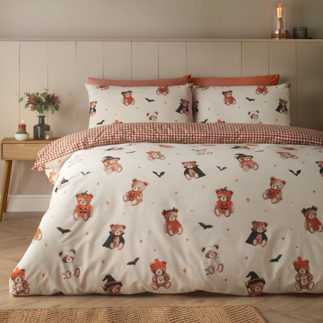 Halloween Scare Bears Cream Reversible Duvet Cover and Pillowcase Set